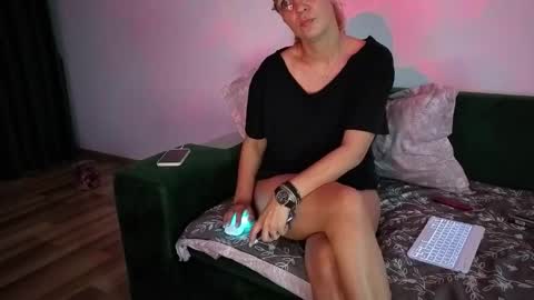 Ania online show from October 15, 2025, 7:14 pm