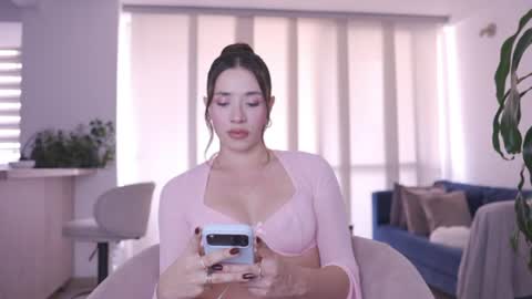 Snapshot of sweetann08 chatting on June 18, 2026, 7:07 pm Camila online show from June 18, 2026, 7:07 pm