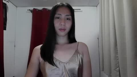 Snapshot of sweetasiancolleen chatting on July 16, 2026, 5:41 pm colleen online show from July 16, 2026, 5:41 pm