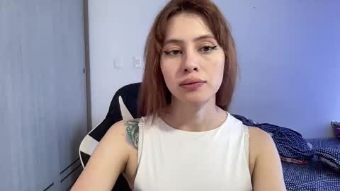 Snapshot of sweetaura0_0 chatting on February 8, 2026, 5:27 pm SweetAura0 0 online show from February 8, 2026, 5:27 pm