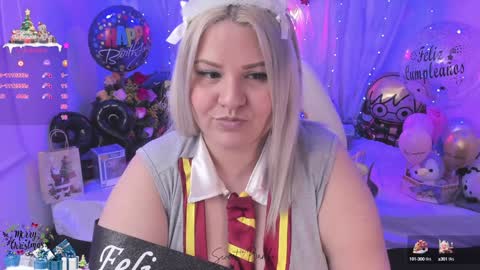 Snapshot of sweetbambi19 chatting on December 21, 2024, 7:24 am Andrea  online show from December 21, 2024, 7:24 am