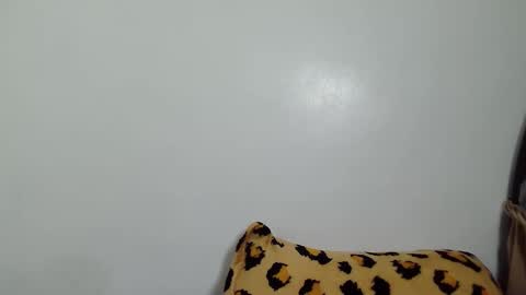 sweetbianca25 online show from May 20, 2026, 7:14 am