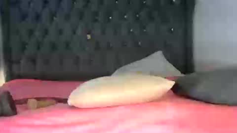 Sweetbigass online show from April 9, 2026, 8:47 pm