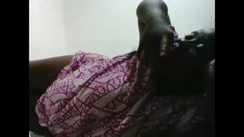 Snapshot of sweetblacklady chatting on February 19, 2026, 6:48 pm MELVIN online show from February 19, 2026, 6:48 pm