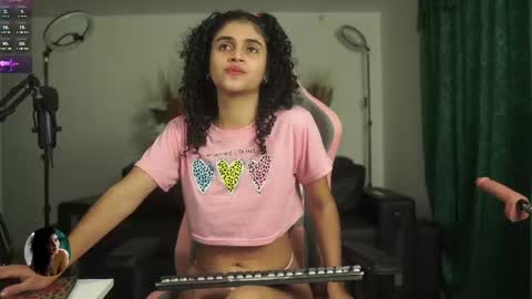 Salom independent model online show from February 21, 2025, 4:18 am