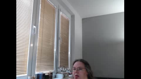 Snapshot of sweetboobs85h chatting on March 2, 2026, 8:21 am Sweetboobs85h online show from March 2, 2026, 8:21 am