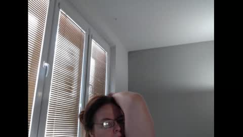 Snapshot of sweetboobs85h chatting on March 27, 2026, 8:26 am Sweetboobs85h online show from March 27, 2026, 8:26 am