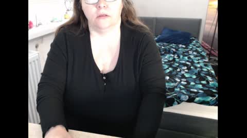 Snapshot of sweetboobs85h chatting on April 11, 2026, 8:40 am Sweetboobs85h online show from April 11, 2026, 8:40 am