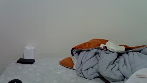 sweetbooty05 online show from April 1, 2026, 6:38 pm