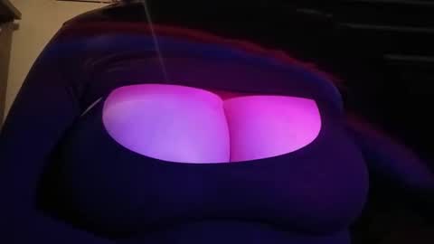 sweetcalciferr online show from November 21, 2025, 9:13 pm