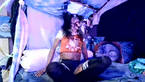 Snapshot of sweetcarimilla83 chatting on January 9, 2025, 4:19 am Jillian online show from January 9, 2025, 4:19 am