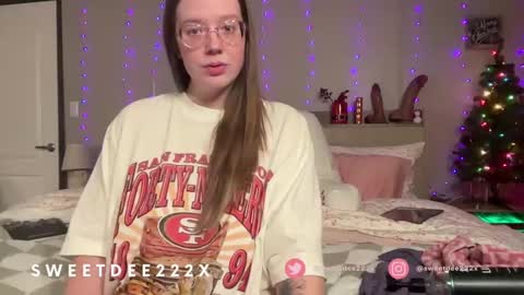 Snapshot of sweetdee222x chatting on December 13, 2024, 7:47 am Delilah Samson online show from December 13, 2024, 7:47 am