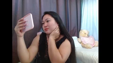 Snapshot of sweetdemurelady chatting on May 17, 2026, 10:39 pm Lynn online show from May 17, 2026, 10:39 pm