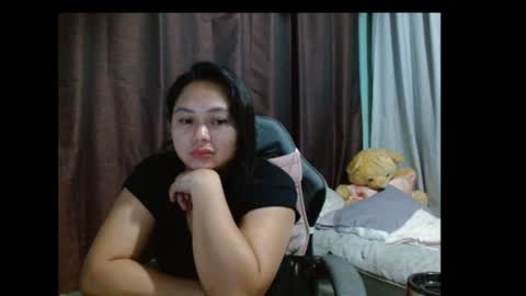Snapshot of sweetdemurelady chatting on June 9, 2026, 6:41 pm Lynn online show from June 9, 2026, 6:41 pm