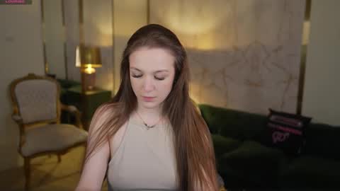 Snapshot of sweetdesiree_ chatting on January 19, 2026, 12:03 am Amelia online show from January 19, 2026, 12:03 am