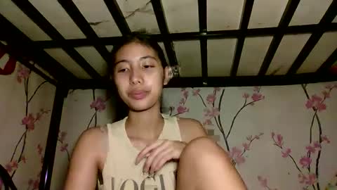 sweetdimple69 online show from November 10, 2025, 7:40 am