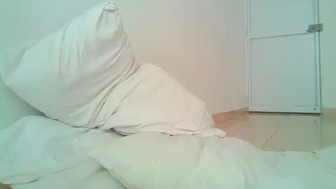 Sweet Doll online show from May 13, 2026, 2:25 pm