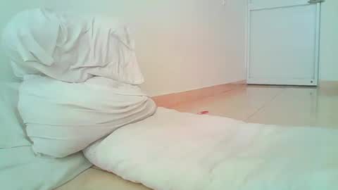 Sweet Doll online show from May 19, 2026, 2:01 pm