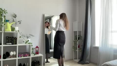 Snapshot of sweetdreamvic chatting on April 25, 2026, 12:19 pm Vicktorious online show from April 25, 2026, 12:19 pm