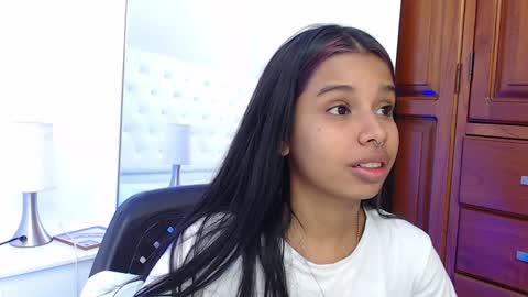 Snapshot of sweetebony_20 chatting on January 24, 2025, 9:49 am Gabriela online show from January 24, 2025, 9:49 am