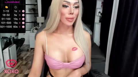 Snapshot of sweetestcandice08 chatting on October 8, 2025, 2:31 am CANDACE online show from October 8, 2025, 2:31 am