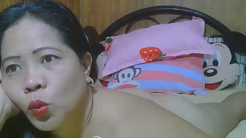 Snapshot of sweeteyes69xx chatting on June 16, 2026, 5:43 am sweeteyes69xx online show from June 16, 2026, 5:43 am
