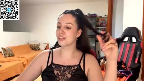 Snapshot of sweetfenomen67 chatting on June 24, 2026, 7:02 pm Joanna online show from June 24, 2026, 7:02 pm