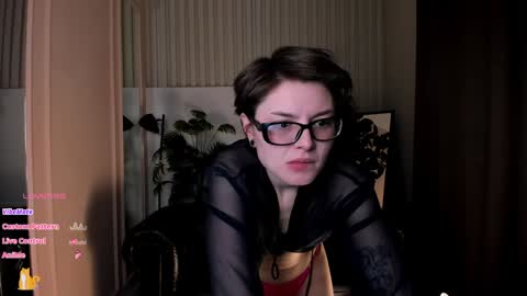 Snapshot of sweetheart_flower chatting on February 26, 2025, 1:32 am Kira online show from February 26, 2025, 1:32 am