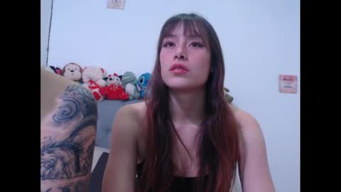 Snapshot of sweethoney22_ chatting on February 21, 2025, 4:07 am Sabrina y Eliot online show from February 21, 2025, 4:07 am
