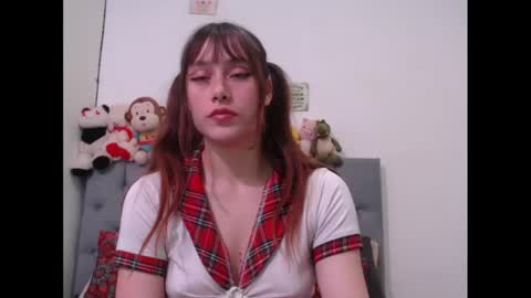Snapshot of sweethoney22_ chatting on February 28, 2025, 2:42 pm Sabrina y Eliot online show from February 28, 2025, 2:42 pm