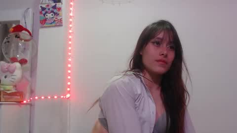 Snapshot of sweethoney22_ chatting on September 18, 2025, 4:25 am Sabrina y Eliot online show from September 18, 2025, 4:25 am