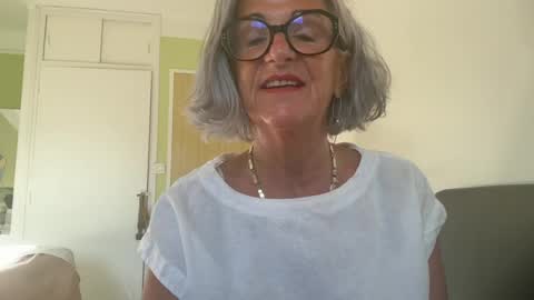 SweetHoneyMonica online show from July 7, 2026, 6:05 am
