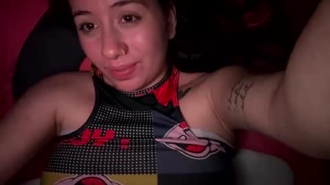 Snapshot of sweetie__annie chatting on April 29, 2026, 5:33 am Ana Mara i cant Make noise My family is here online show from April 29, 2026, 5:33 am