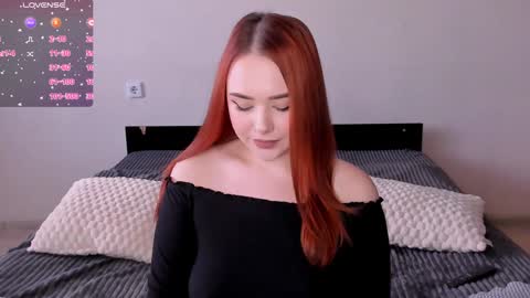 Hannah online show from December 18, 2024, 12:18 pm