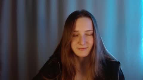 Annie online show from February 25, 2026, 8:51 pm