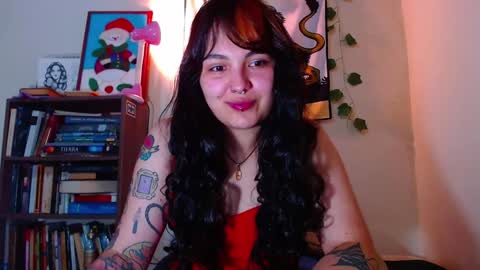 Snapshot of sweetie_maryy chatting on December 10, 2024, 6:11 am Maria  my insta sweetie maryy   online show from December 10, 2024, 6:11 am