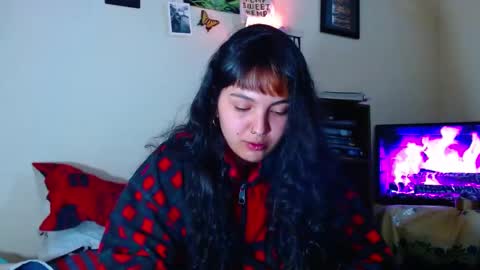 Snapshot of sweetie_maryy chatting on February 16, 2025, 4:42 am Maria  my insta sweetie maryy   online show from February 16, 2025, 4:42 am