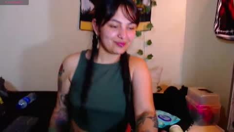Snapshot of sweetie_maryy chatting on September 21, 2025, 7:59 pm Maria  my insta sweetie maryy   online show from September 21, 2025, 7:59 pm
