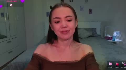 Snapshot of sweetieee_kira chatting on June 29, 2026, 1:22 pm sweetieee_kira online show from June 29, 2026, 1:22 pm