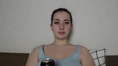 Snapshot of sweetiekendl chatting on January 17, 2025, 7:08 am Kendl online show from January 17, 2025, 7:08 am