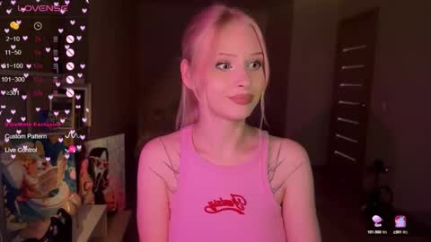 sweetie Lisa3 online show from September 20, 2025, 4:41 pm