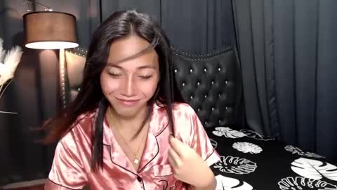 Snapshot of sweetiie_caren chatting on March 5, 2025, 2:01 pm CAREN online show from March 5, 2025, 2:01 pm