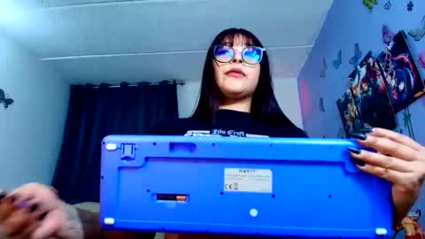 Isabella online show from May 23, 2026, 6:07 am