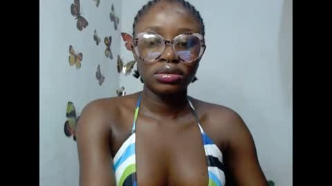 Snapshot of sweetjuicyclit chatting on July 12, 2026, 11:07 pm zuri online show from July 12, 2026, 11:07 pm