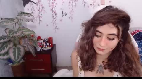 Snapshot of sweetkatik chatting on April 28, 2026, 6:13 pm karen online show from April 28, 2026, 6:13 pm