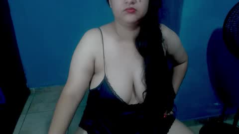 Snapshot of sweetkelly19 chatting on March 25, 2026, 12:00 pm sweetkelly19 online show from March 25, 2026, 12:00 pm