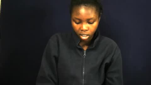 sweetkirrie online show from May 4, 2026, 7:21 pm