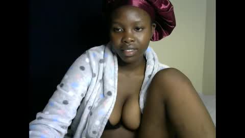sweetkirrie online show from May 17, 2026, 10:06 pm