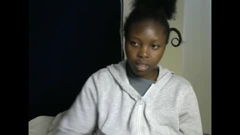 sweetkirrie online show from May 23, 2026, 1:48 pm