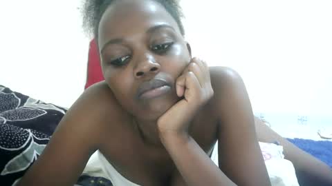 sweetkittey online show from June 14, 2026, 2:08 pm